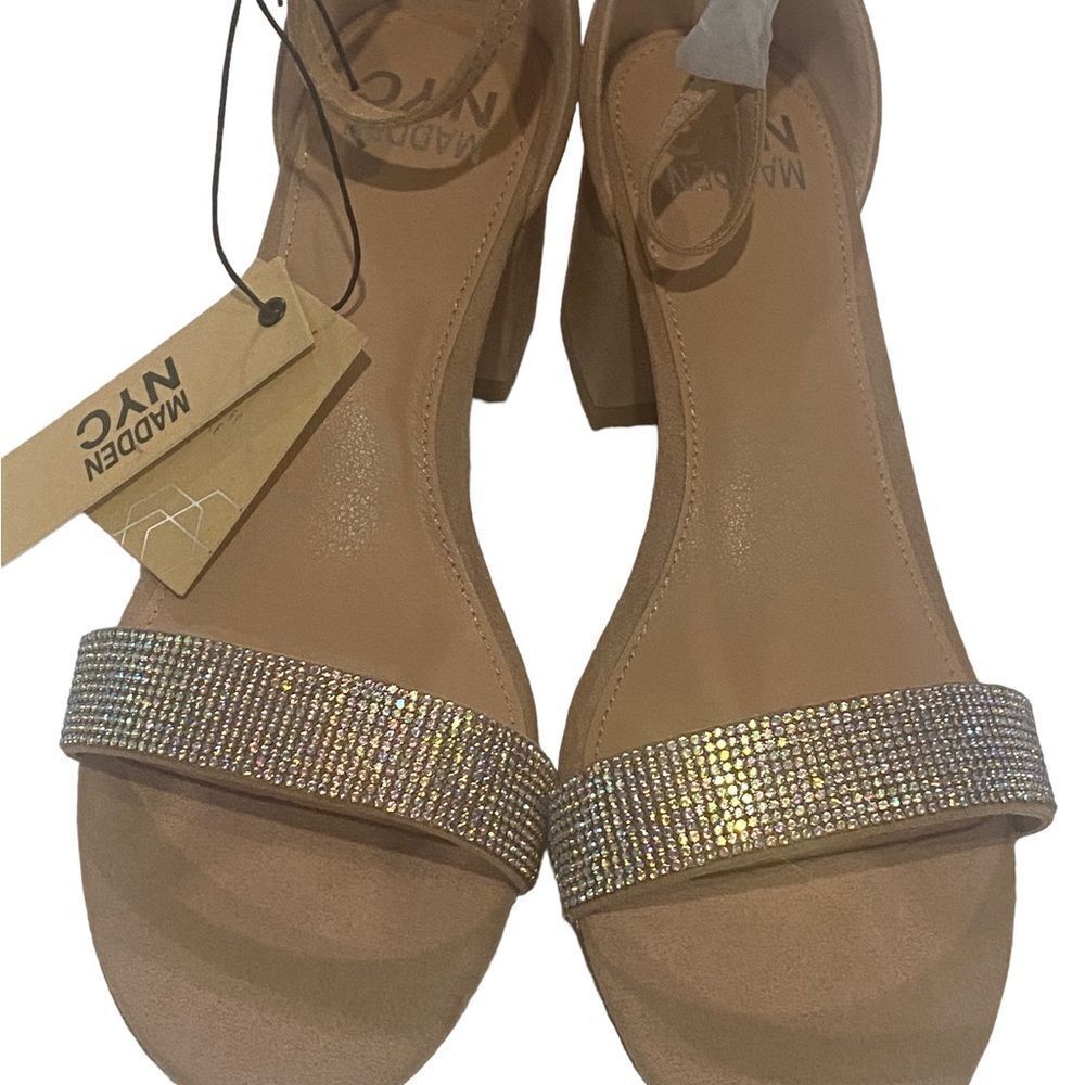 Madden NYC Women’s Blush 2”Block Heel Comfort Foam Insole Buckle Sandal NIB